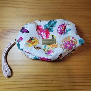 BETSY JOHNSON COSMETIC BAG/WRISTLET